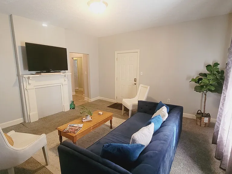 1000 Taylor St — Photo 2