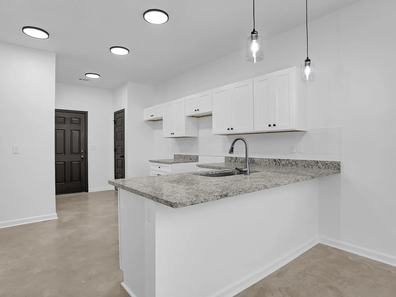 4 bed, 1400 sqft, $1,650 — Photo 4