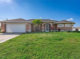 246 Blackstone Dr, Fort Myers, FL 33913
