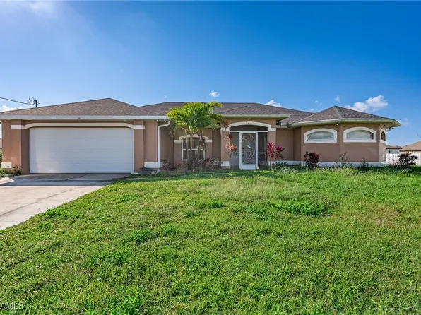 246 Blackstone Dr, Fort Myers, FL 33913