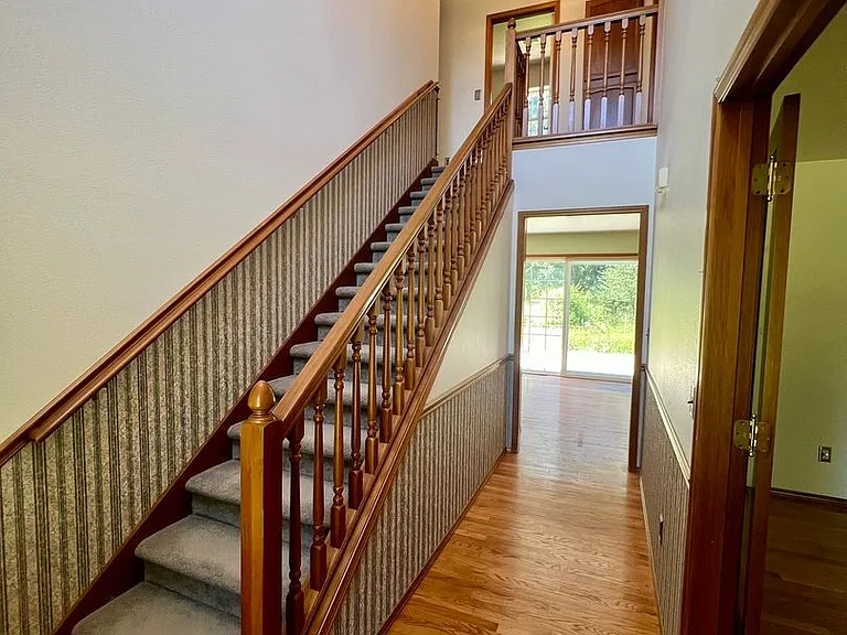 3611 Baker Ames Rd NE — Photo 8