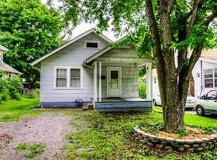 1821 S Appleton Ave, Independence, MO 64052