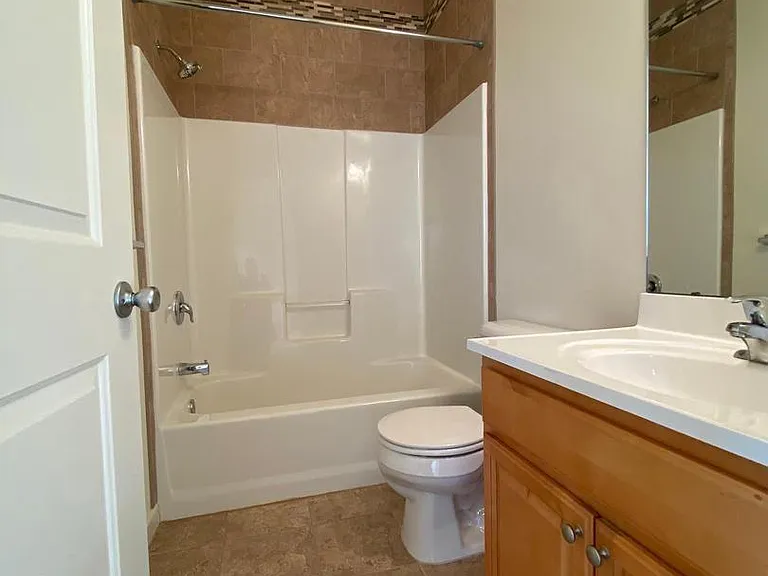 3358 Dante Ave — Photo 8
