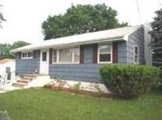 28 Fairview Ave, Clinton, NJ 08809