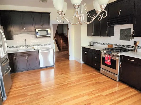 128 Palfrey St, Watertown, MA 02472