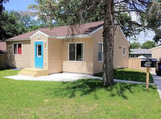 732 3rd St NE, Faribault, MN 55021