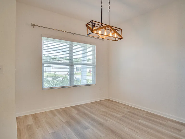 6625 Sun Tree Cir — Photo 8
