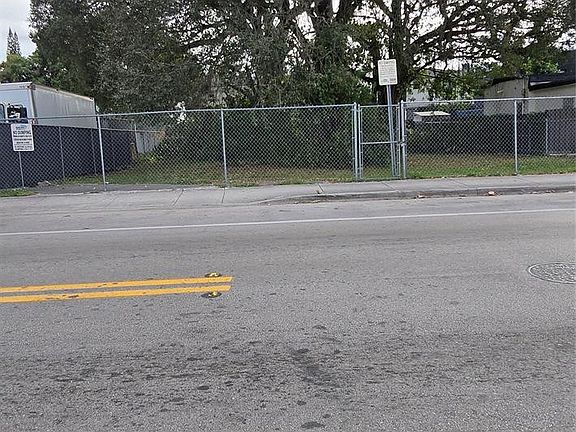 4th image of 2948 NW 46th Street