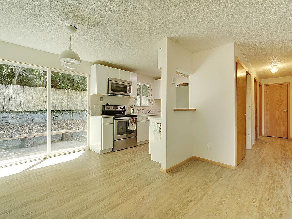 2106 NE Buffalo duplex