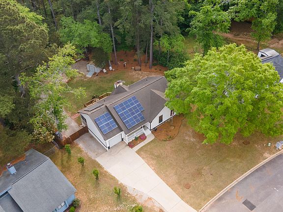 5th image of 110 Glencarin Dr