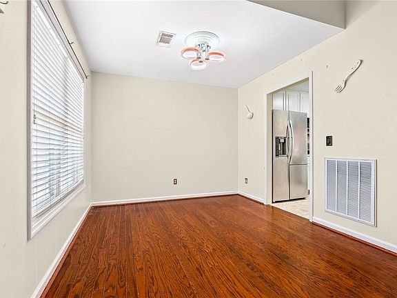 4th image of 2428 E University Dr APT 902