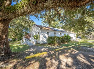 604 Magnolia Ave, Ocean Springs, MS 39564