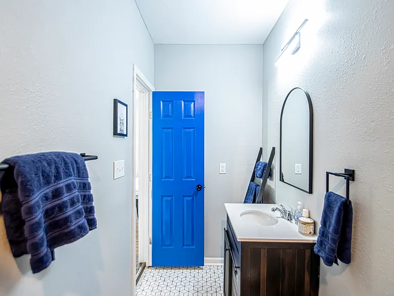 2108 Bragg St — Photo 22