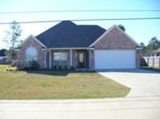 6385 April Ln, Lumberton, TX 77657
