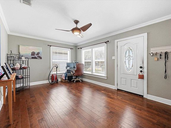 5th image of 4917 Garfield Ave