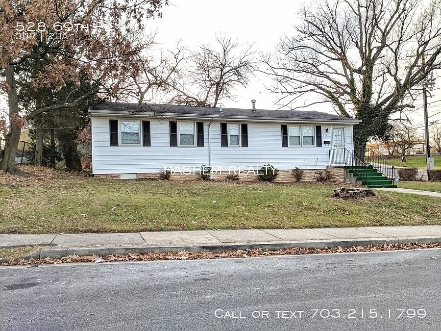 528 69th Pl photo 1
