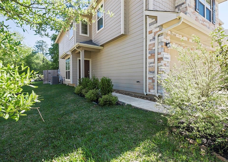 1st image of 16166 Beachside Pl