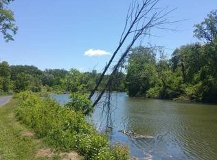 33151 Fort Rd TRLR 5, Rockwood, MI 48173