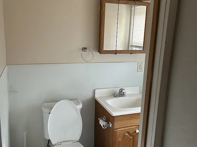175 Lisbon Ave — Photo 6