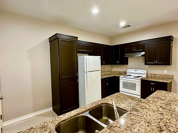 5th image of 1022 Escondido Ln W #2