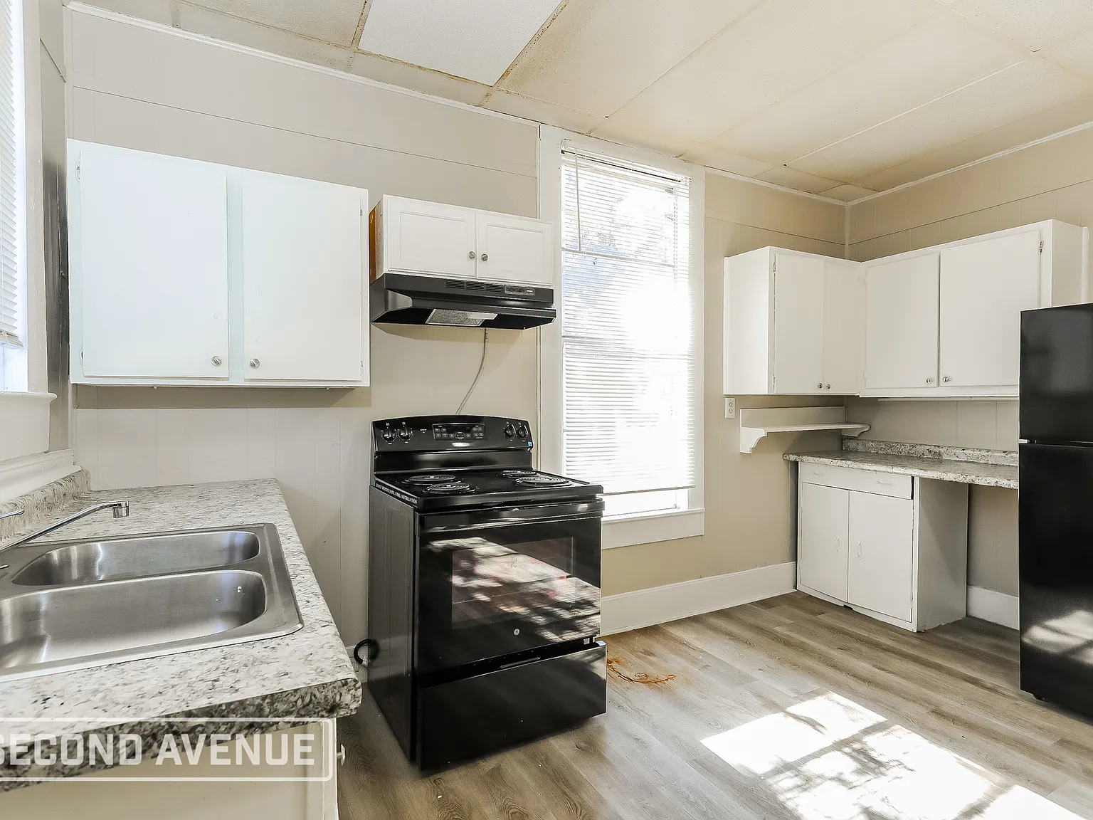 3 bed, 1.0 bath, 1660 sqft, $895 — Photo 3