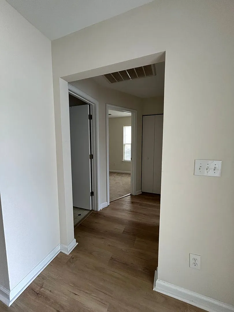 Beautiful 3-Bedroom Home in a Highly Desirable Community — Photo 3