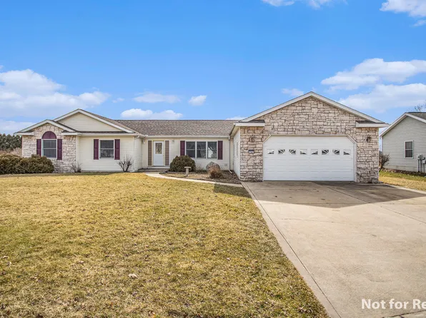 1141 S Merribe St, Sturgis, MI 49091