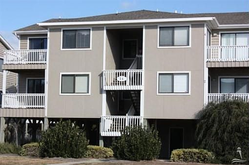 1st image of 14 Harbor Dr