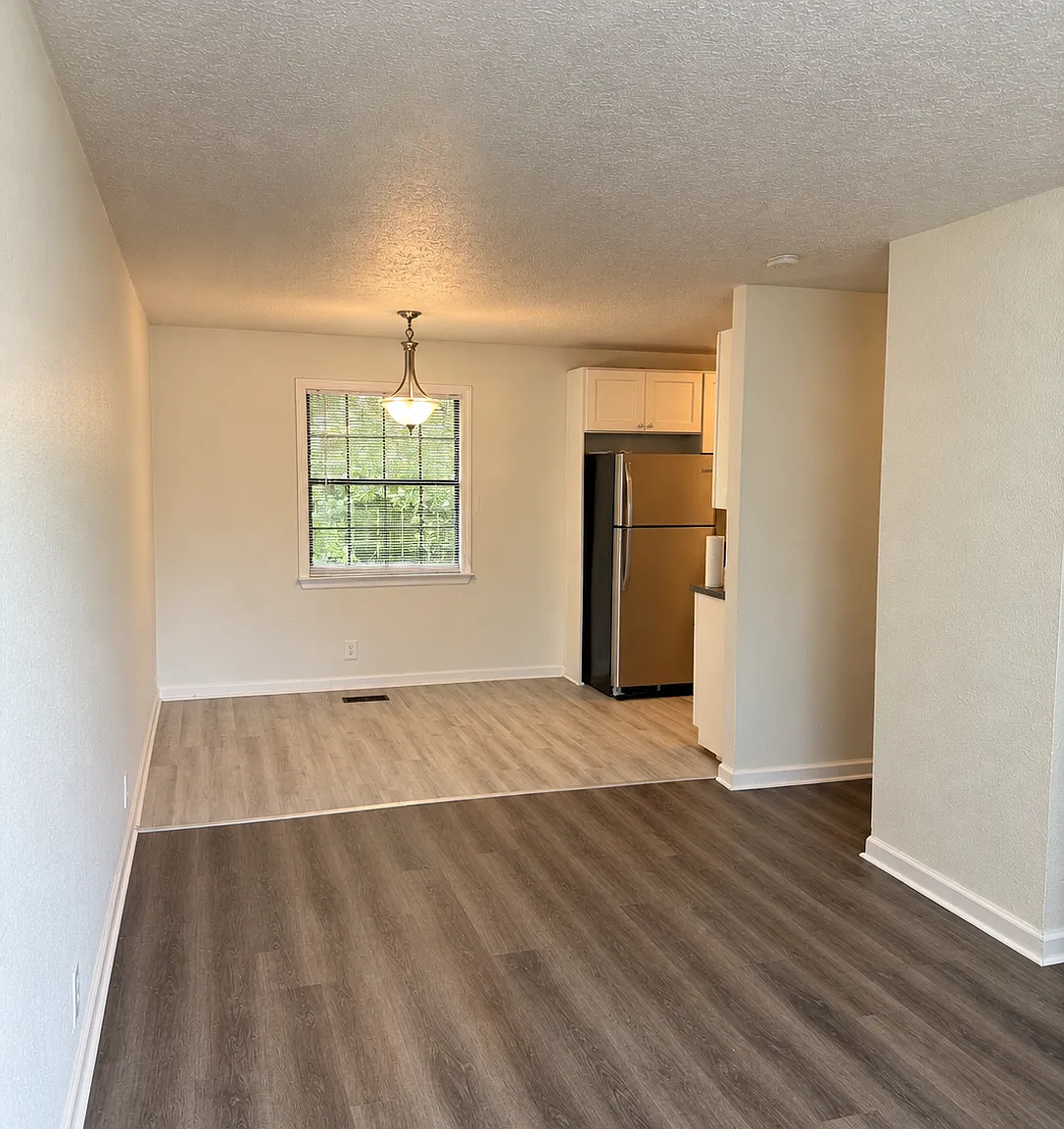 329 Scalf Dr — Photo 2