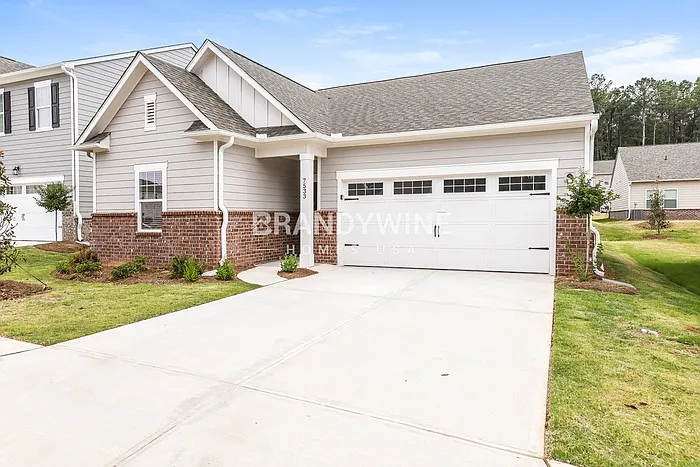 3 bed, 2.0 bath, 1769 sqft, $2,149 — Photo 3