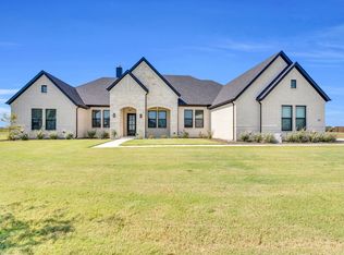 311 Motega Ct, Waxahachie, TX 75165