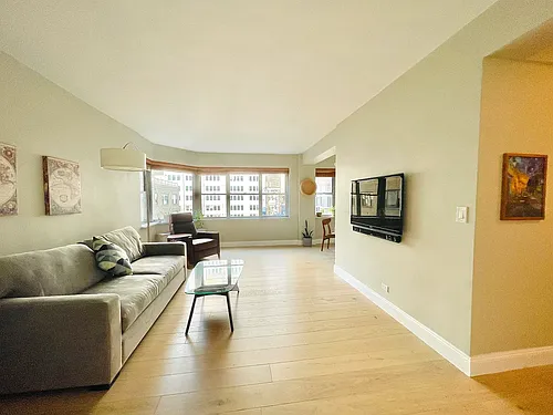 80 Park Ave Photo 1