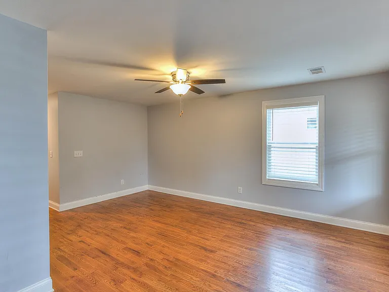 2223 24th Ave N #F — Photo 17