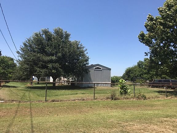 3rd image of 753 Bob White Ln