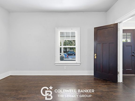 2nd image of 150 N Grant St