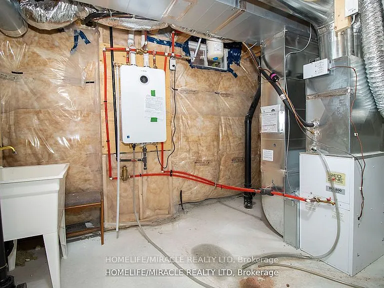 27 Lowes Hill Cir — Photo 36