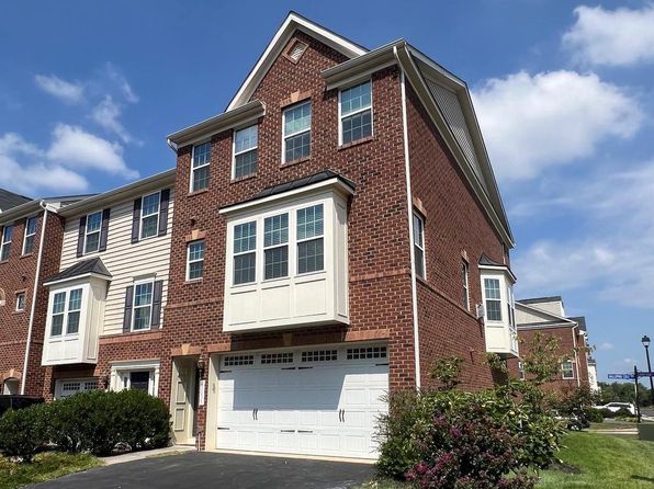 25835 Clairmont Manor Sq