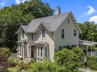 21 Maple Ave, East Haddam, CT 06423