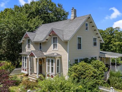 21 Maple Avenue, East Haddam, CT, 06423