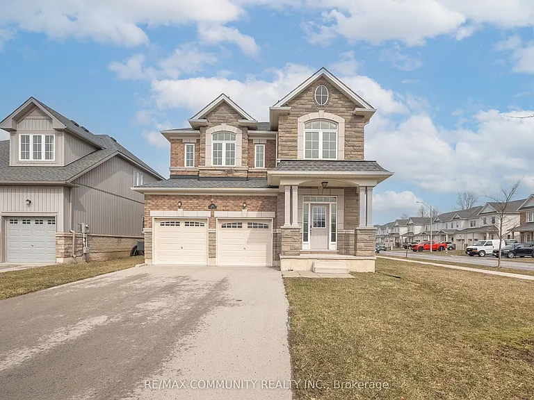 1450 Sharon Dr — Photo 2