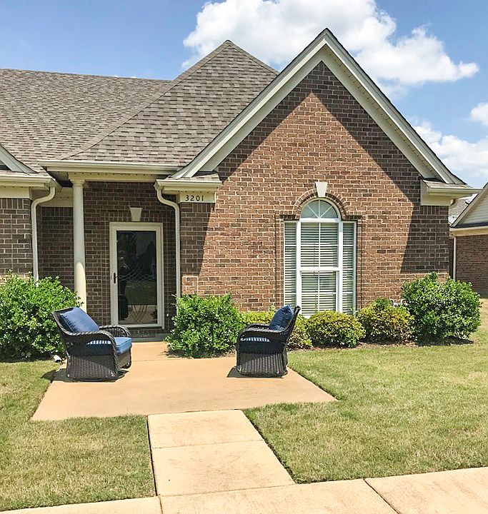 1st image of 3201 Jade Ln