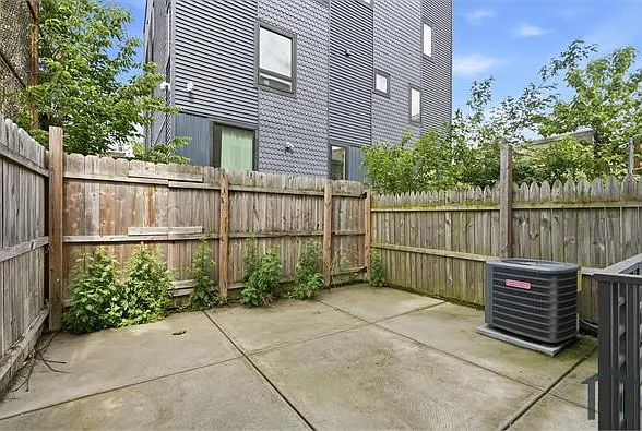 1843 E Huntingdon St #A — Photo 19