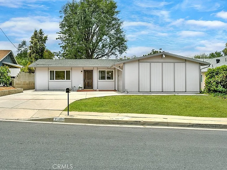 7006 Helmsdale Rd — Photo 2