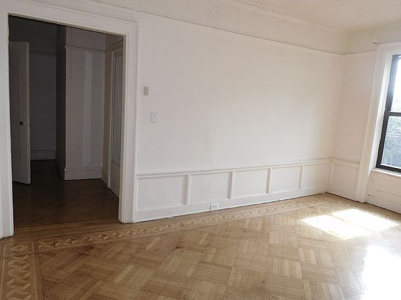 4th image of 348 Eastern Pkwy APT 4O