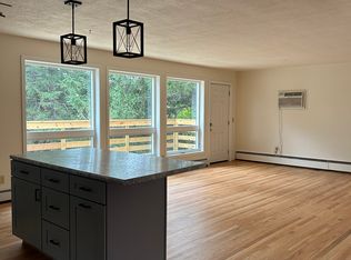 5720 Monona Dr #4, Madison, WI 53716