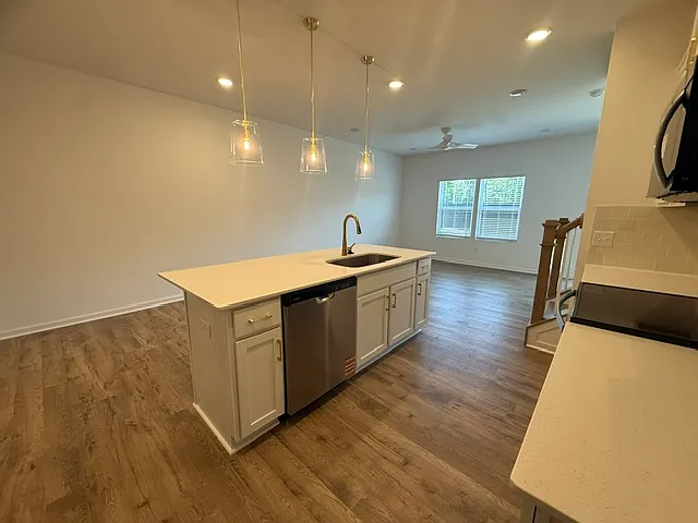 3809 Biddle St — Photo 5