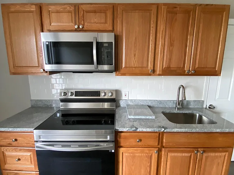 30 West St #1 — Photo 1
