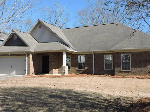 1396 N Wynlake Dr, Alabaster, AL 35007