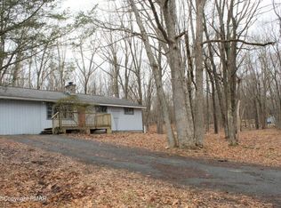 227 Summit Dr, Blakeslee, PA