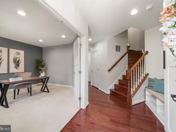2275 Merseyside Dr, Woodbridge, VA 22191